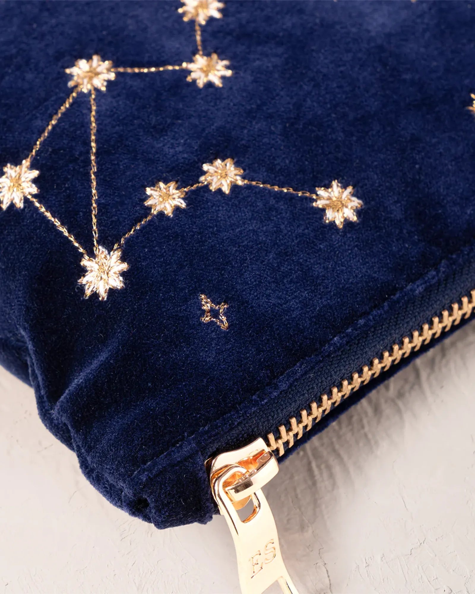 Libra Navy Everyday Pouch